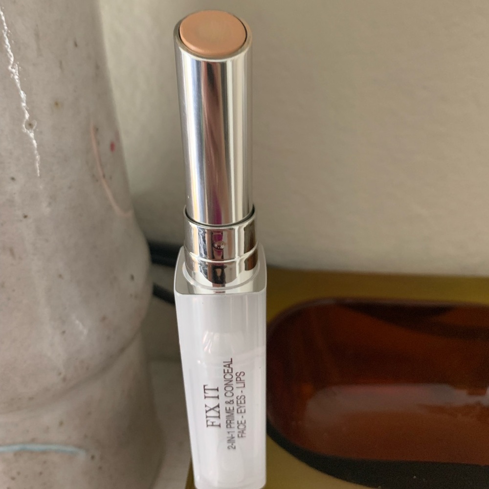 NEW CHRISTIAN DIOR Fix It 2-in-1 Prime & Conceal Face Eyes Lips 002 medium